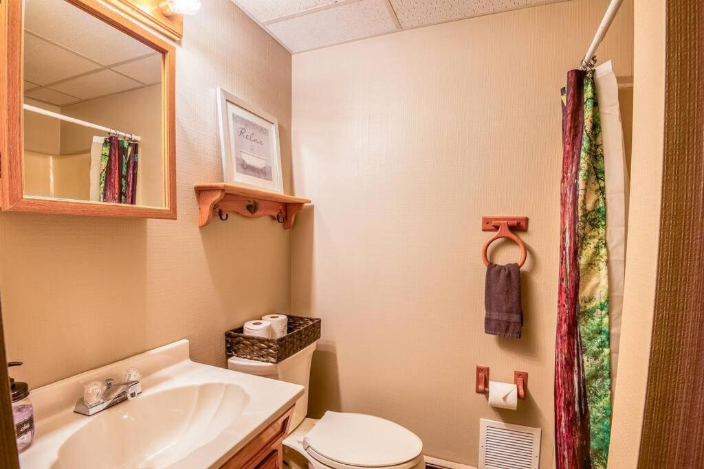 Family-Focused & Pet-Friendly Log Cabin With 4Br 2Ba Sleeps 10 เบธเลเฮม ภายนอก รูปภาพ