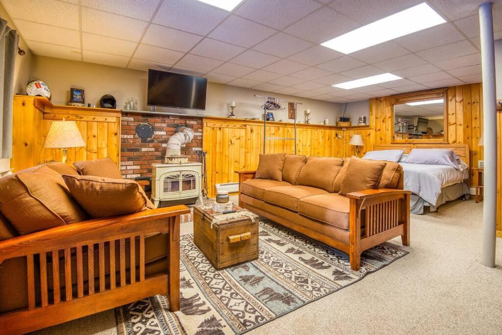 Family-Focused & Pet-Friendly Log Cabin With 4Br 2Ba Sleeps 10 เบธเลเฮม ภายนอก รูปภาพ
