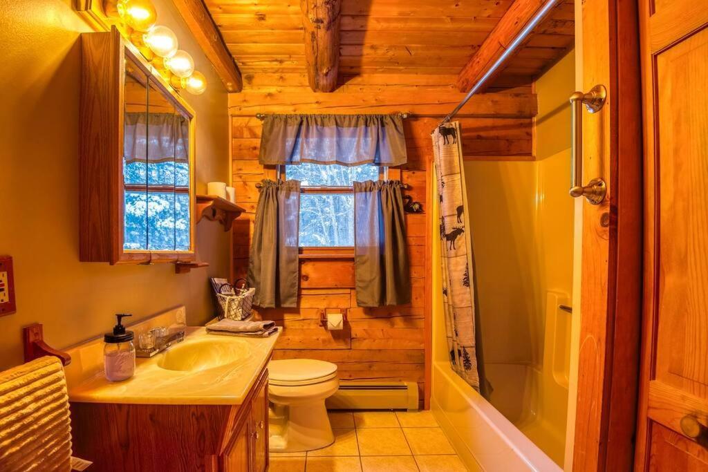Family-Focused & Pet-Friendly Log Cabin With 4Br 2Ba Sleeps 10 เบธเลเฮม ภายนอก รูปภาพ